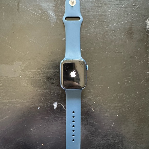 Apple Watch Series 7 45mm - Picture 4 of 5